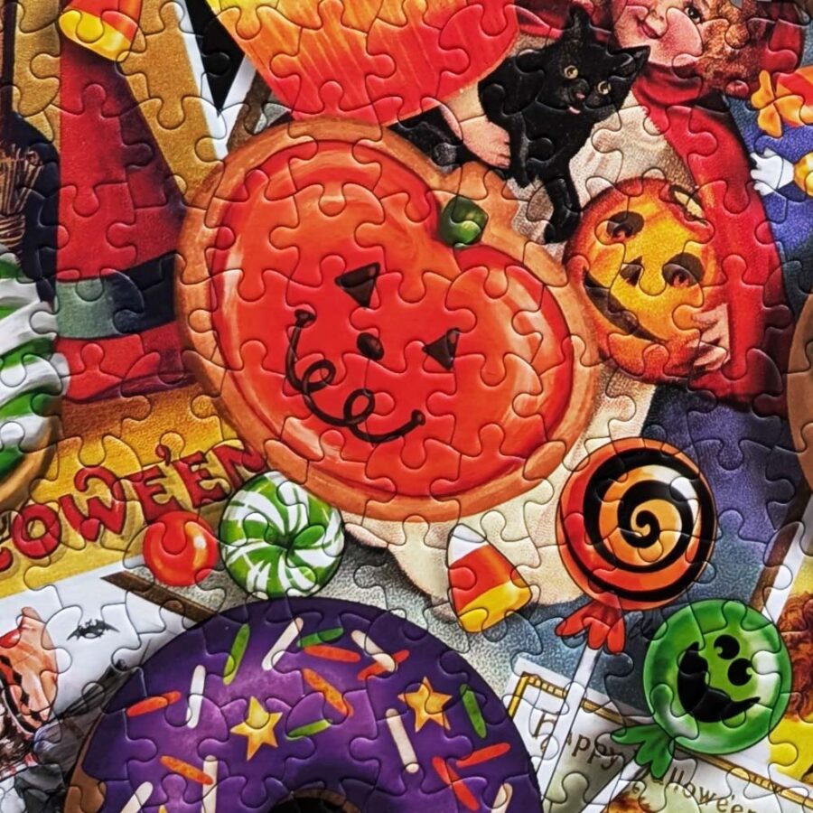 White Mountain Trick or Treat Jigsaw Puzzle