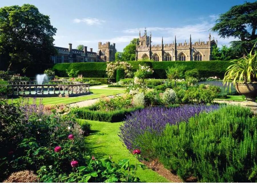 Ravensburger Queens Garden at Sudeley Castle Jigsaw Puzzle